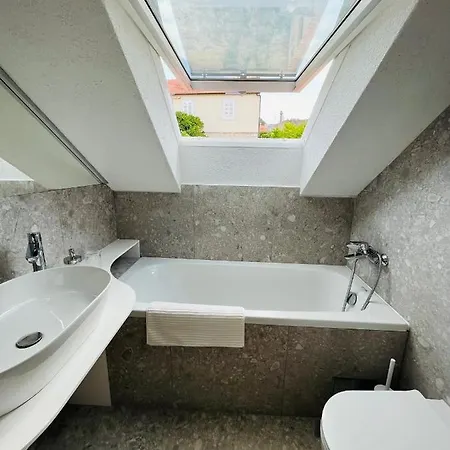 559 Апартаменты