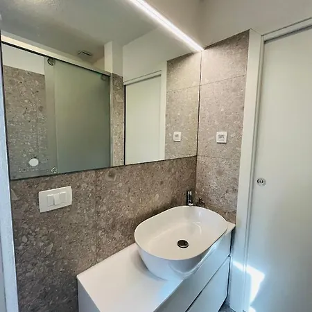 Апартаменты 559 *